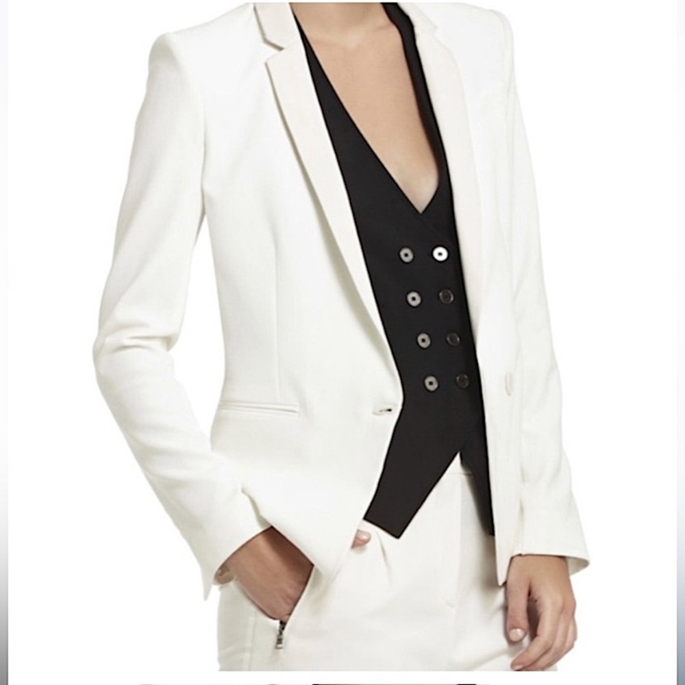 BCBG “Fay” Blazer in Gardenia - Picture 2 of 13